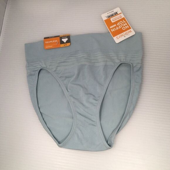 Warner’s Seamless High-Cut Panties (D13) - Picture 1 of 5